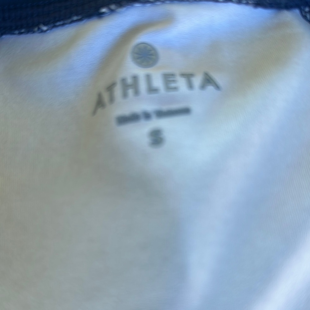 Athleta rashguard - Picture 6 of 7